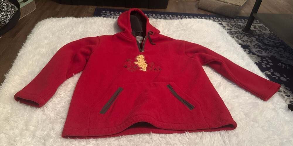 Vintage Disney Store Winnie the Pooh Embroidered Floral Red Fleece Quarter Zip H